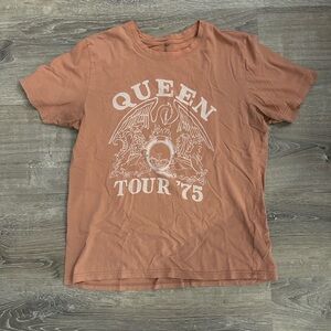 Abercrombie & Fitch Queen Graphic Tee